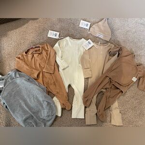 Lot of 5 size 0-3 months onesies